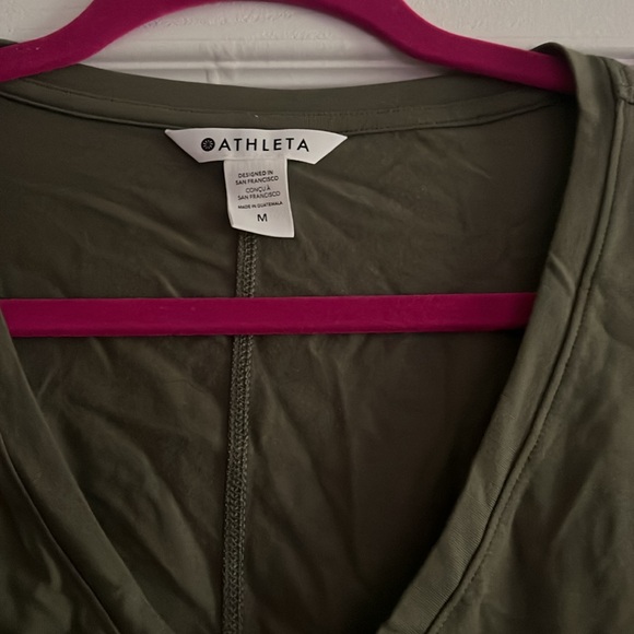 Athleta Essential V Neck Top NWT - Picture 2 of 3